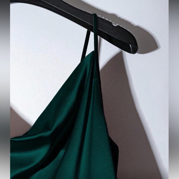 Elegant Teal Pleated Mini Dress - Picture 2 of 2